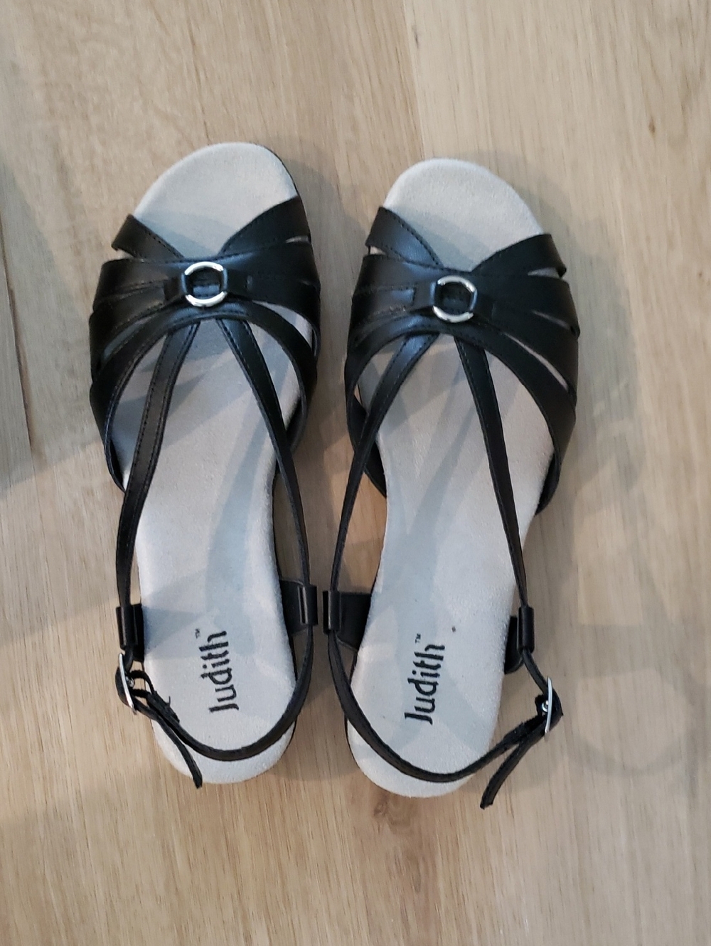Black Judith Sandals